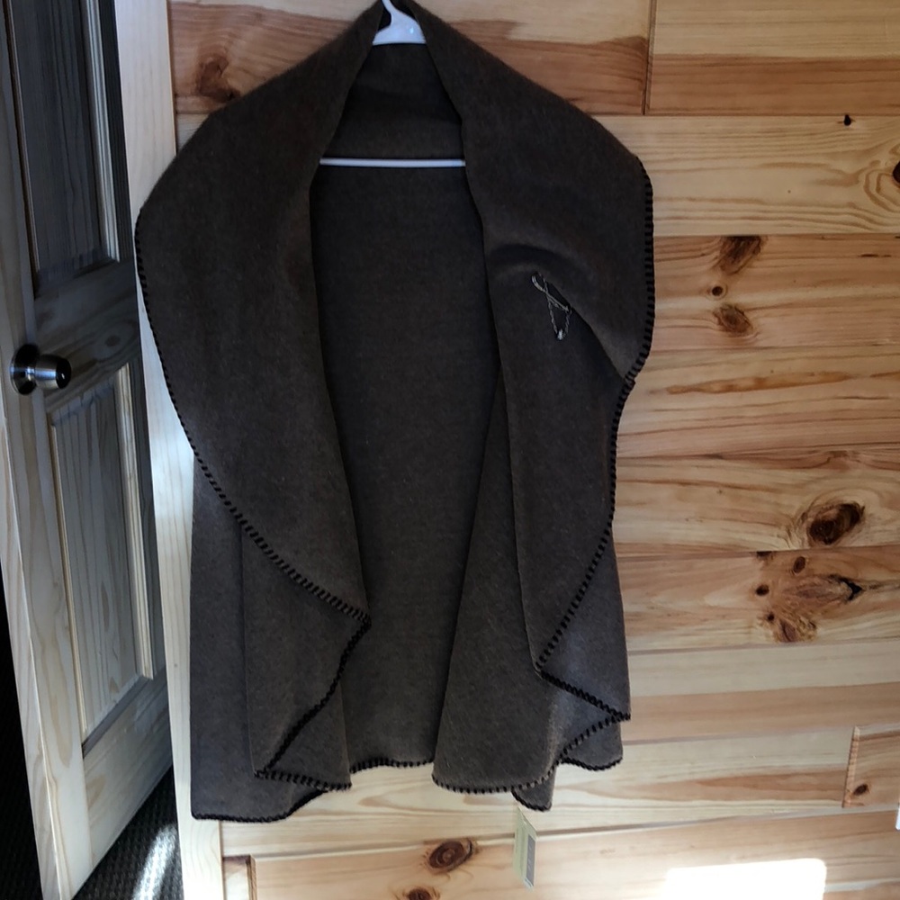 Oversized brown vest cardigan